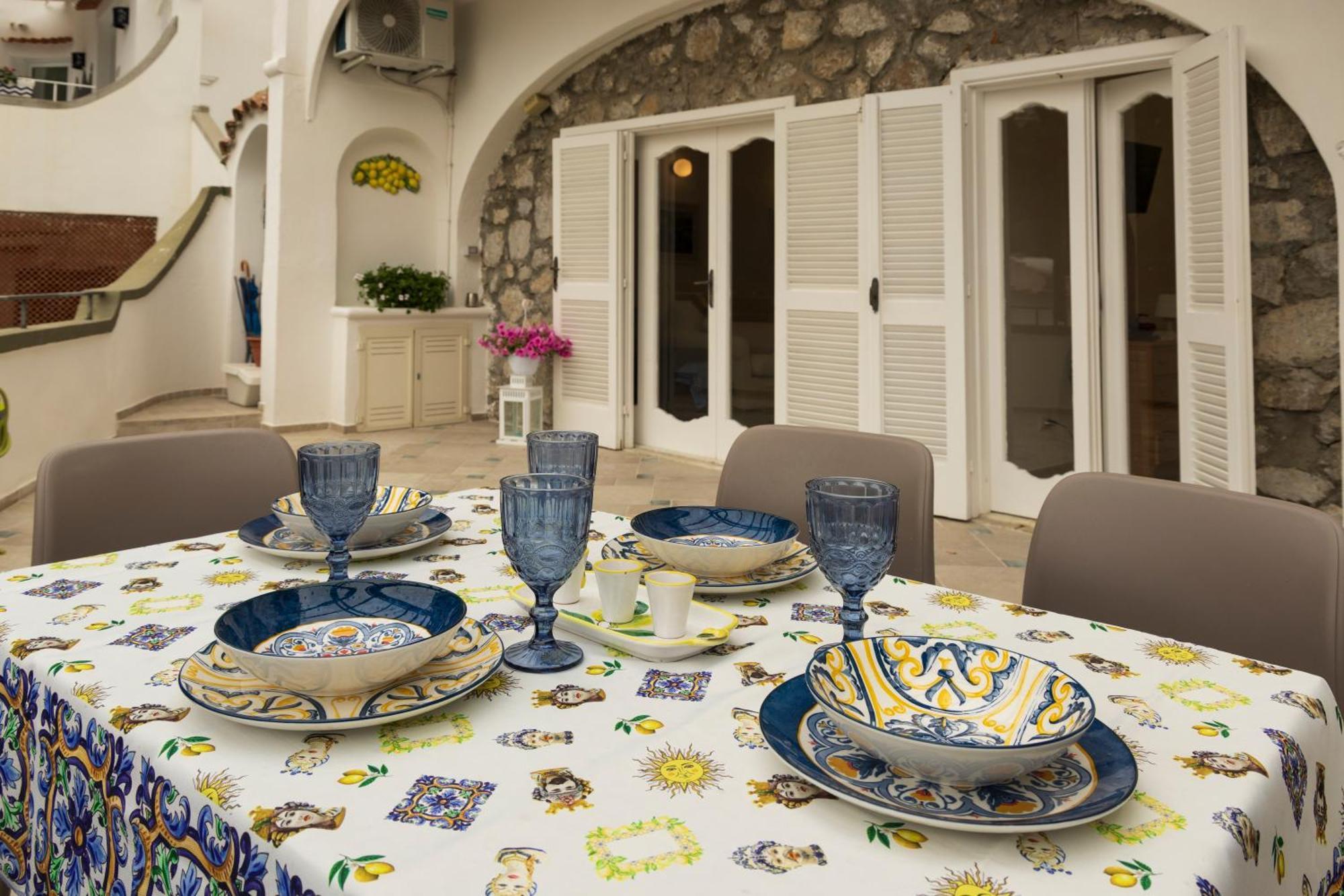 Casa Flavia Positano Center - 5 Minutes To Beach And 4 Air Conditioning Eksteriør billede