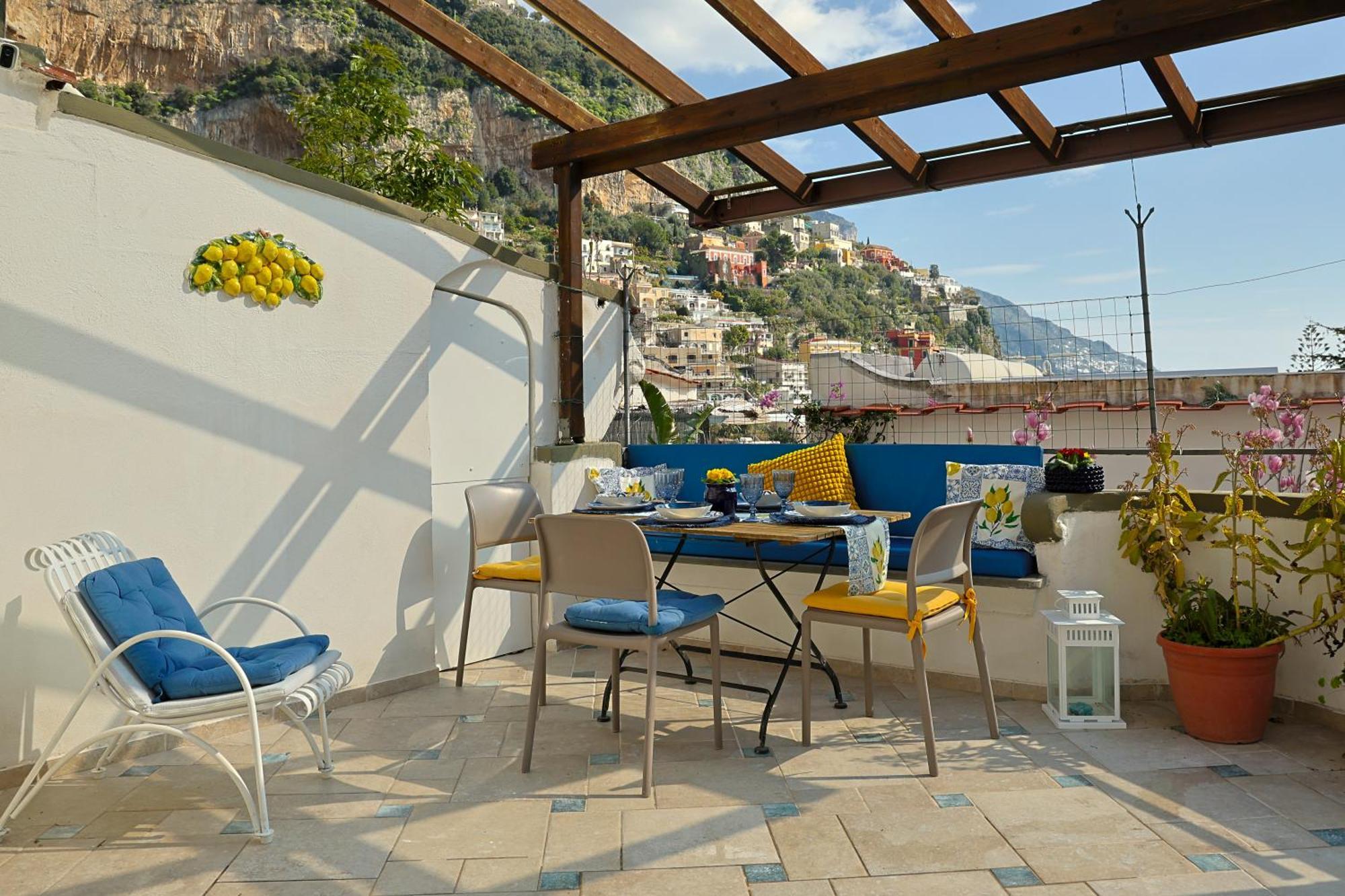 Casa Flavia Positano Center - 5 Minutes To Beach And 4 Air Conditioning Eksteriør billede